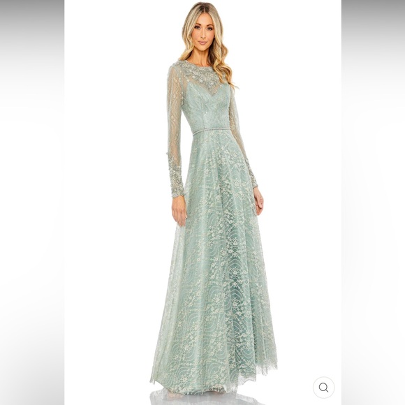 NWT Mac Duggal Sage Lace Dress with Gorgeous Embellishments: MSRP $998!!! Size 0 - Picture 1 of 12